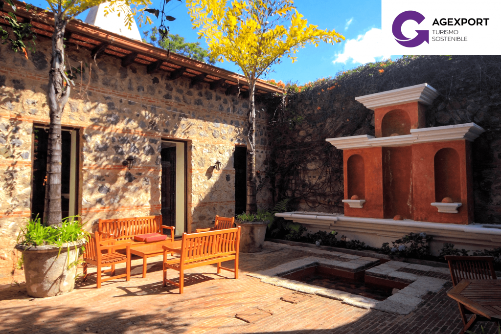 Descubre la cadena guatemalteca que transforma estadías en experiencias románticas y naturales inolvidables
