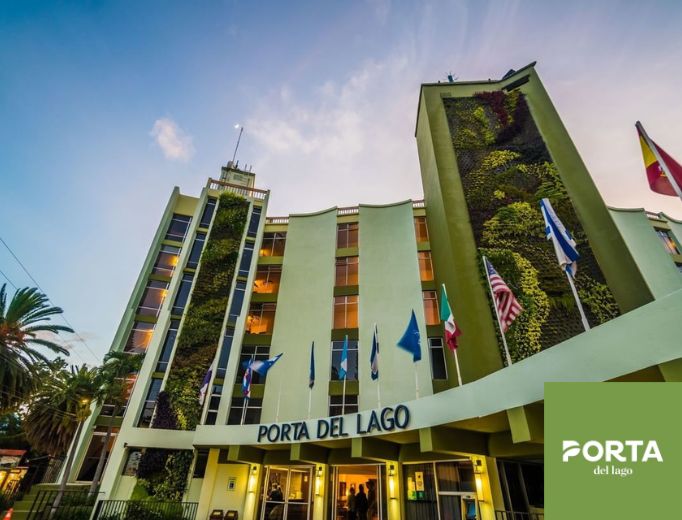 Porta-Hotel-del-Lago-Hotel-en-Guatemala-Turismo-Sostenible-en-Guatemala-Proyectos-de-Turismo-Sostenible-en-Guatemala-